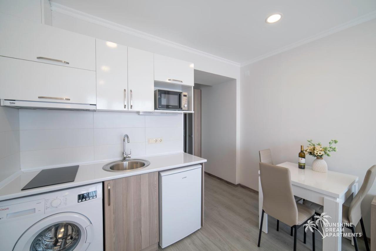 Sunshine Apartments Orbi Beach Tower Батумі Екстер'єр фото